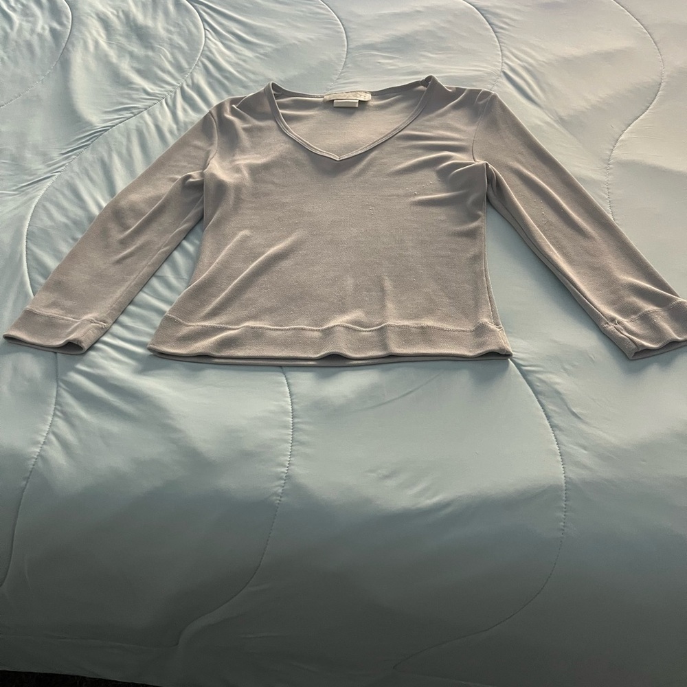 Gray V-Neck Long Sleeve Top